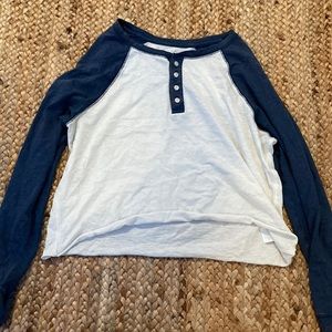 Long sleeve t-shirt